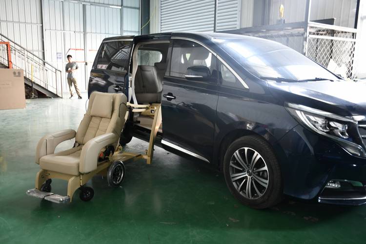 福祉車(chē)/福祉輪椅/升降旋轉(zhuǎn)座椅改裝/汽車(chē)改裝座椅輪椅